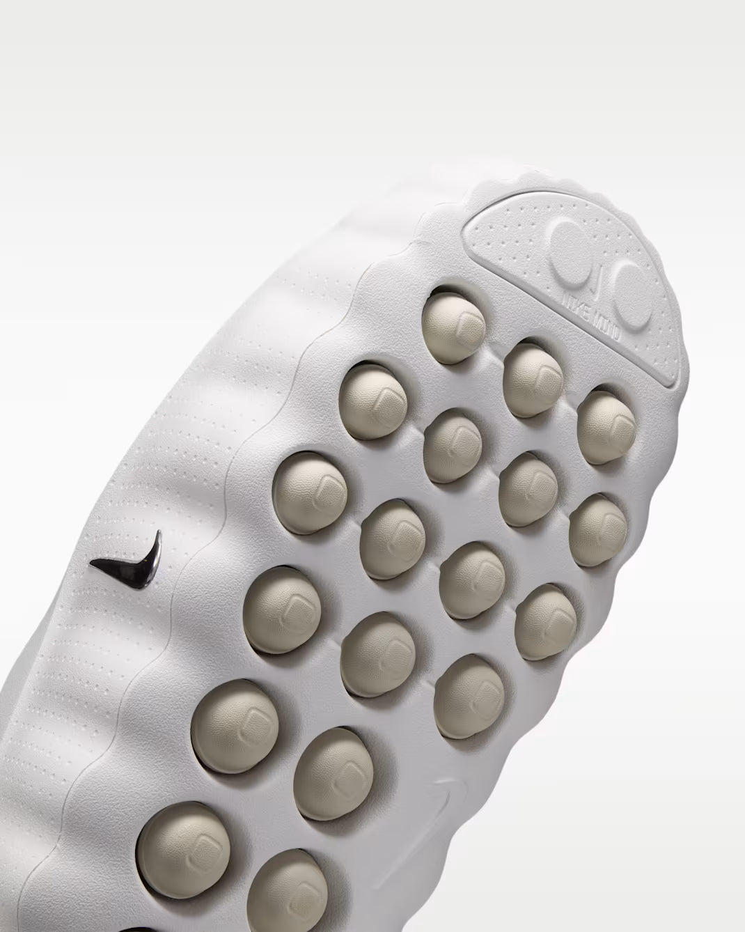 Nike Mind 001