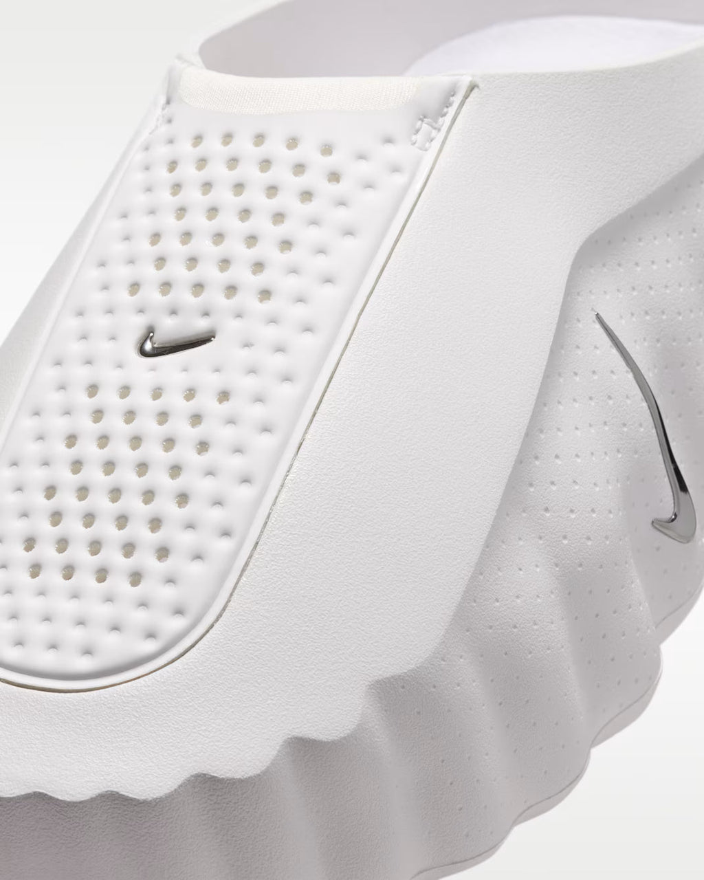 Nike Mind 001