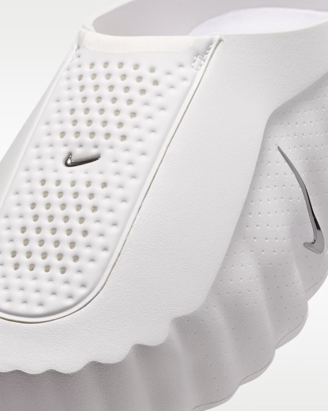 Nike Mind 001