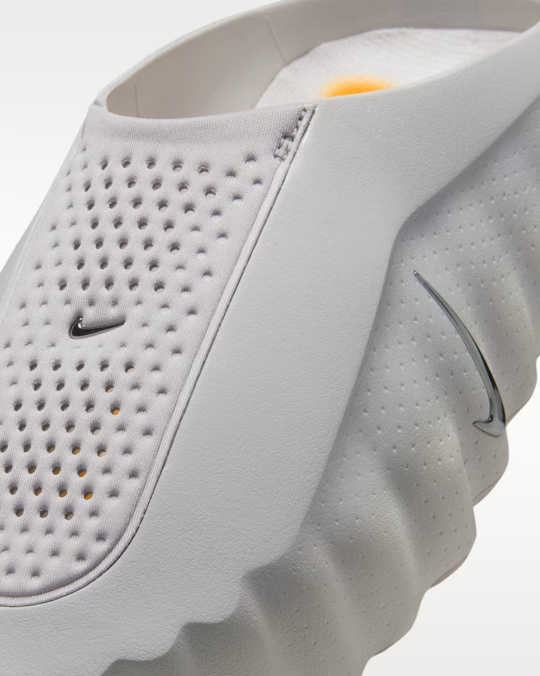 Nike Mind 001